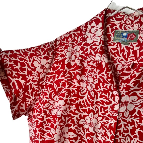 The Hawaiian Original Hilo Hattie Red Silk Shirt Medium - Picture 2 of 5